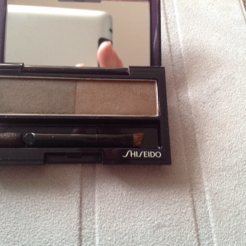 Набор для бровей Shiseido .