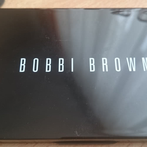 Продам палетку румян и хайлайтер Bobbi Brown