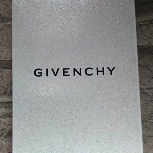 Подарочная коробка Givenchy 16 х 10 х 4,5 см.
