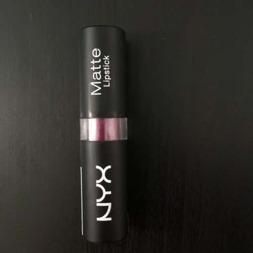 NYX matte lipstick (MLS30 Aria)