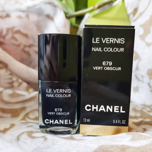 Лак для ногтей Chanel #679 Vert obscur