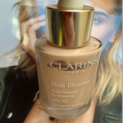 Clarins Skin Illusion 108