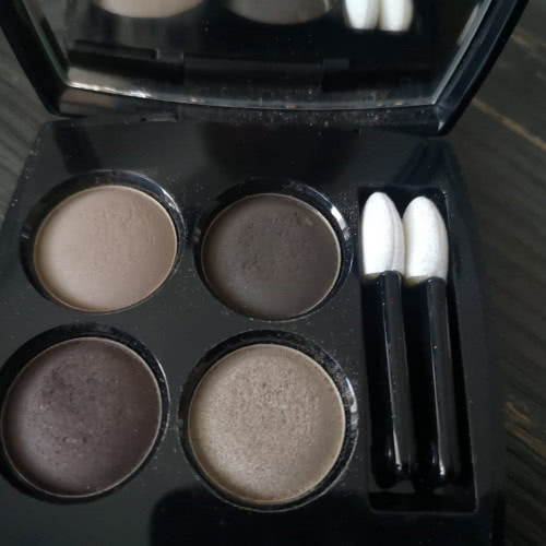 Chanel Les 4 Ombres 322 Blurry Grey