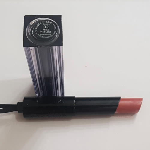 Помада Givenchy rouge interdit vinyl lipstick 02 beige indecent