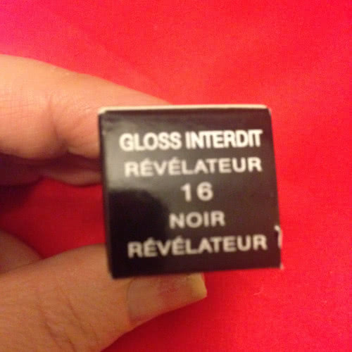 Блеск для губ Givenchy Gloss Interdit Revelateur купить Givenchy Gloss Interdit Revelateur  Черный разоблачитель