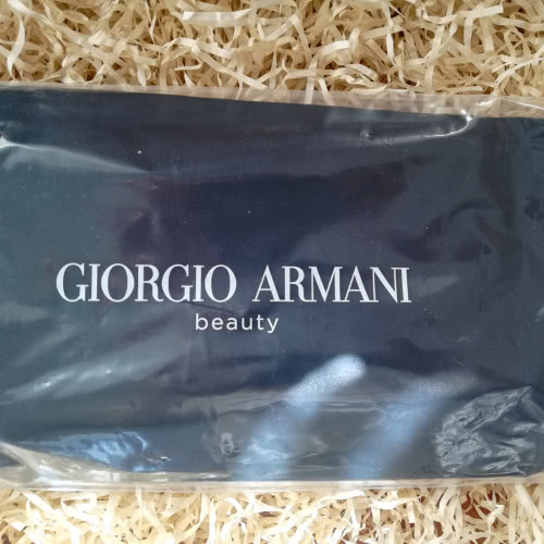 Новая косметичка-клатч GIORGIO ARMANI в пыльнике