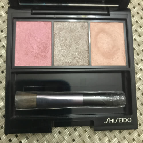 Тени Shiseido Luminizing Satin Eye Color Trio