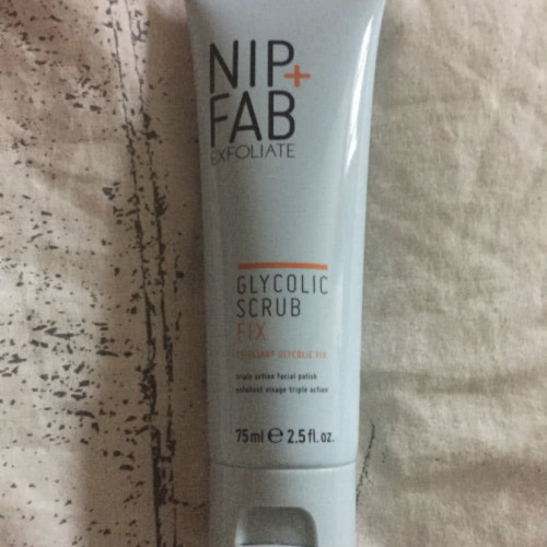Nip+Fab, Glycolic Fix Scrub, 75ml