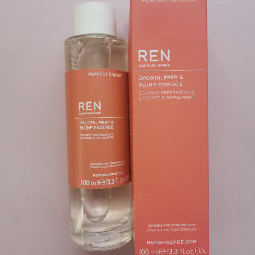 REN Clean Skincare Perfect Canvas Smooth, Prep and Plump Essence Эссенция для кожи лица/ 100ml