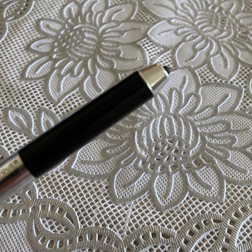Новый Marc Jacobs чёрный гелевый карандаш для глаз