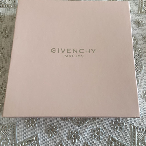 СРОК ВЫШЕЛ !!Набор Givenchy