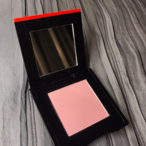 Румяна Shiseido Aura pink. Цена до 15.01.2020