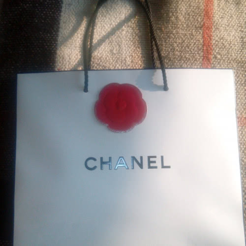 Упаковка Chanel
