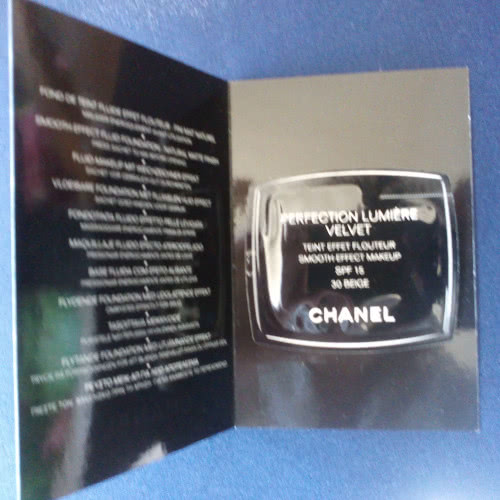 Тональная основа Chanel Perfection lumiere velvet 30beige