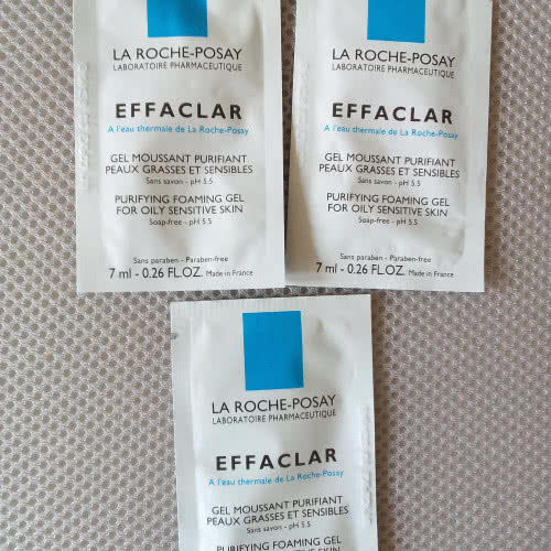 La Roche-Posay Effaclar Эфаклар Очищающий пенящийся гель для жирной чувствительной кожи - миниатюра 15 мл