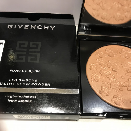 Новая..Givenchy Les Saisons Healthy Glow Powder Les Saisons Floral Edition