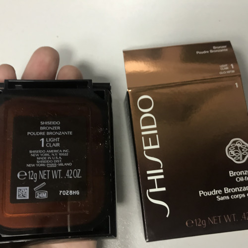 Новый Бронзер Shiseido Oil-Free  Bronzer 1 light
