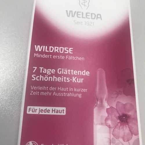 Веледа Концентрат Розовый разглаживающий с маслом розы Москета 0,8 мл 7 ампул Weleda Wildrose Mindert erste Faltchen