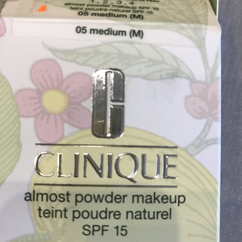 Новая Clinique Almost Powder Makeup SPF 15, № 05