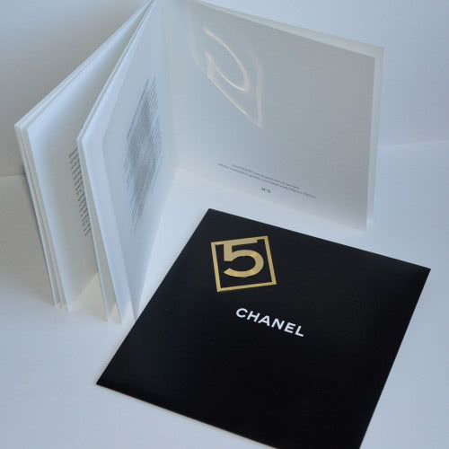 Chanel N5 - закладка для книги с подарочным буклетом в конверте