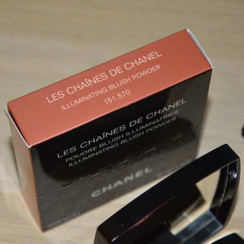 Новые румяна-хайлайтер Les Chaines de Chanel