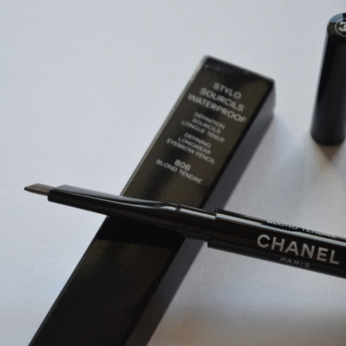 Новый карандаш для бровей Chanel Blond Tendre в коробке. Скидка 600 руб.!