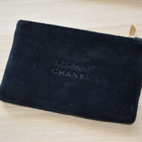 Новая бархатная косметичка Chanel Sublimage с миниатюрами ухода