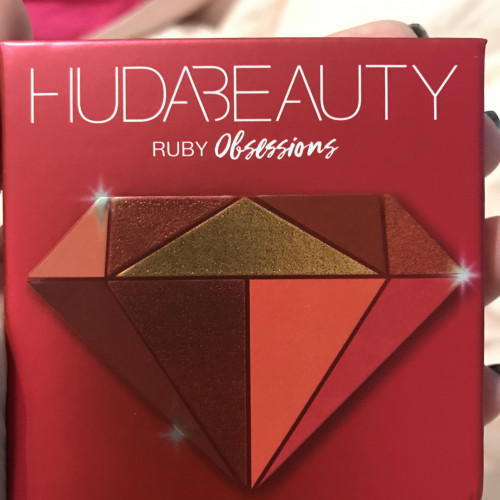Тени Huda Beauty “Ruby obsessions”