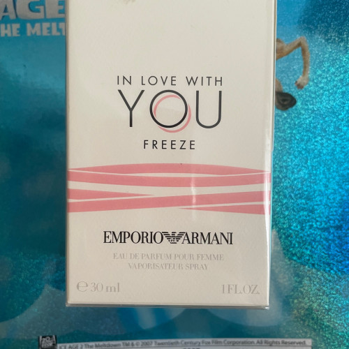 парфюмерная вода Emporio Armani In love with you freeze Giorgio Armani