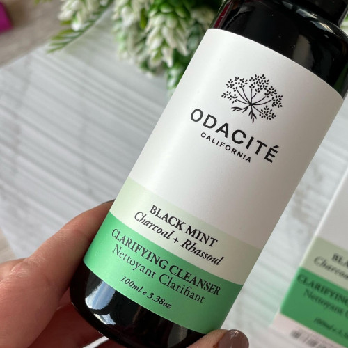 Средство для умывания для проблемной и жирной кожи Odacite Black Mint Cleanser