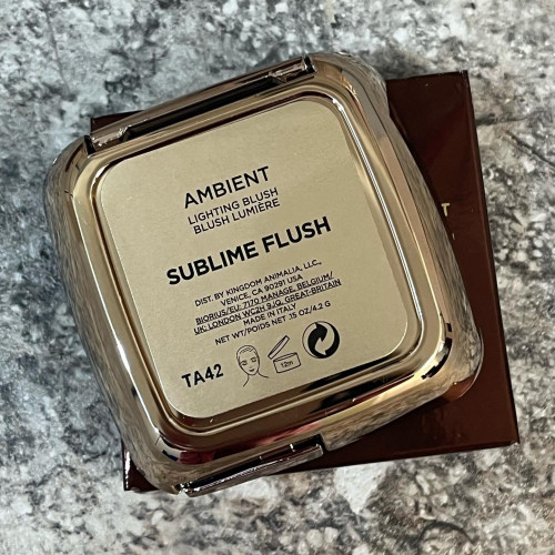 Румяна HOURGLASS Ambient Lighting Blush в оттенке Sublime Flush