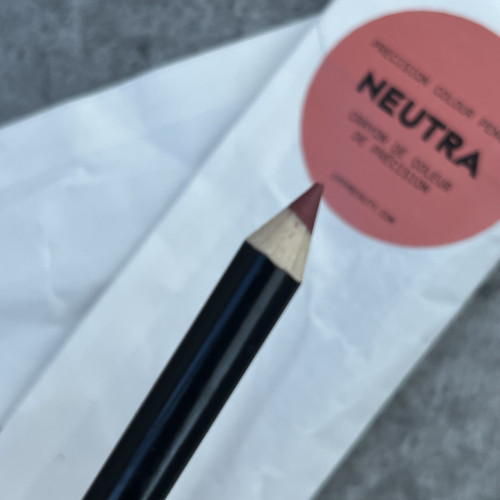 19/99 Beauty Precision Colour Pencil оттенок Neutra