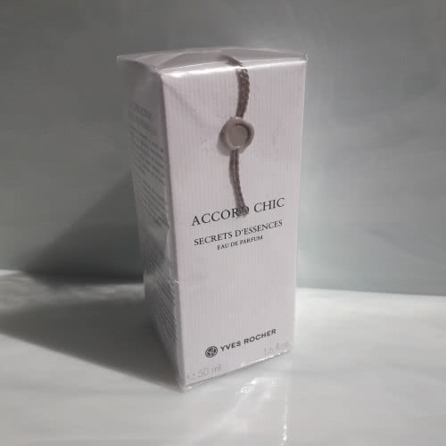 Accord Chic старая с печатью ( Роскошный Аккорд ) Yves Rocher Ив Роше Аккорд Шик Акорд духи парфюмерная вода туалетная