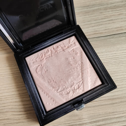 Пудра Givenchy 01Shimmery pink