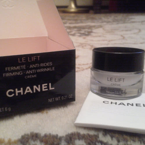Новая миниатюра Le Lift Creme Chanel.