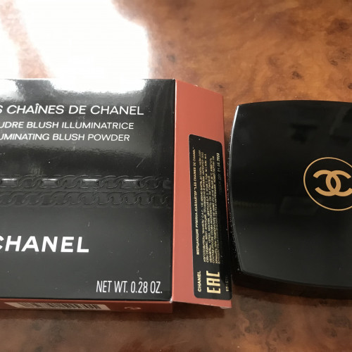 Мерцающие румяна хайлайтер Les Chaines de Chanel б/у