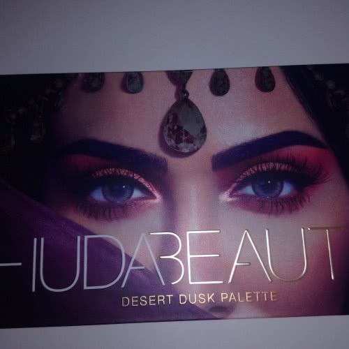 Huda beauty Desert dusk palette Без нескольких макияжей.