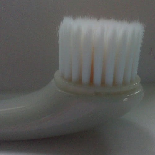 Щётка для очищения лица Cleansing Massage Brush от Shiseido