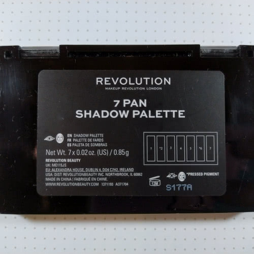 Тени для век Revolution 7 Pan Shadow Palette