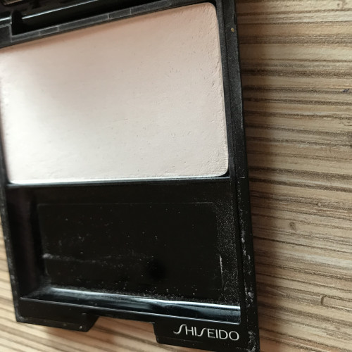Shiseido luminizing satin face color WT 905 Дальний свет