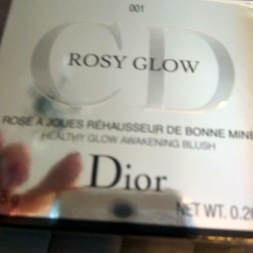 Продаются румяна dior Rosy Glow 001