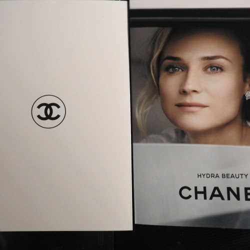 Chanel акссесуар на зеркало камелия -Личная коллекция