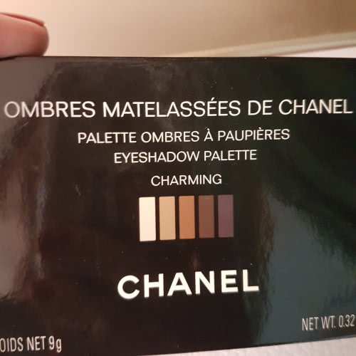 Тени из коллекции Chanel Hong Kong Collection 2013 - Chanel Ombres Matelassees Eyeshadow Palette Pearl River