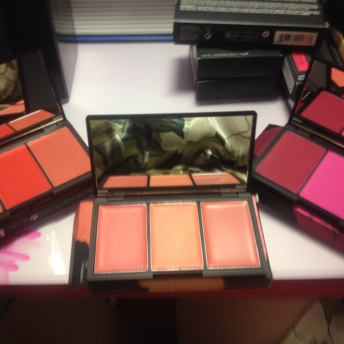 Sleek makeup BLUSH BY 3 IN LACE