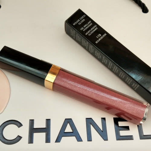 Новый блеск для губ Chanel Rouge Coco Gloss тон 119 Bourgeoisie