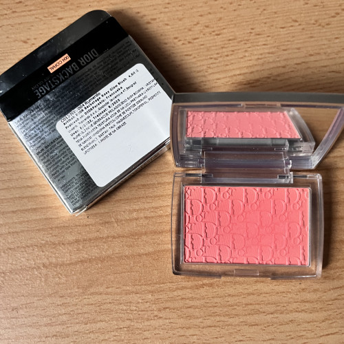 Румяна Dior Backstage Rosy Glow 004 Corail
