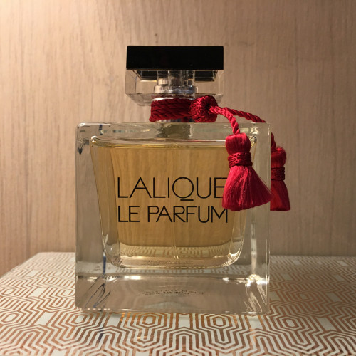 Поделюсь Lalique Le Parfum