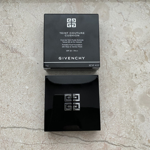 Givenchy Teint Couture Cushion C105