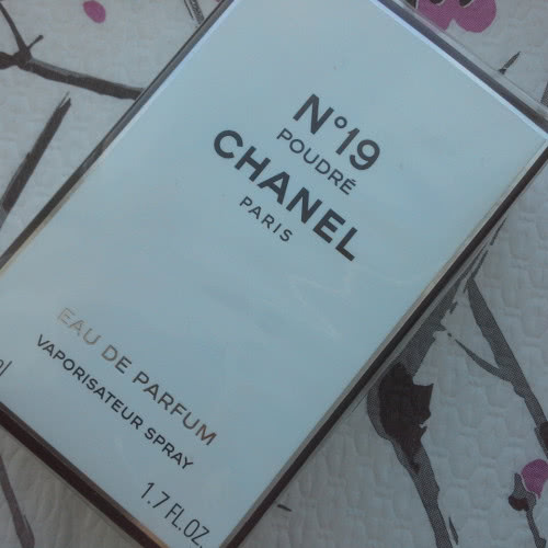 Chanel N19 Poudre edp 50ml