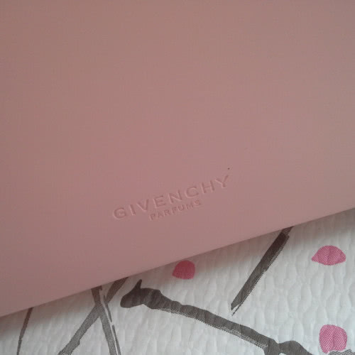 Givenchy, косметичка розовая большая